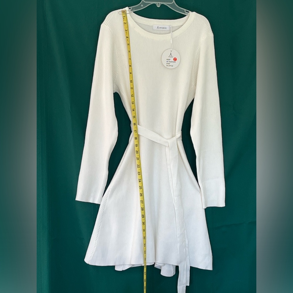 Anrabess Women’s size L ivory sweater dress